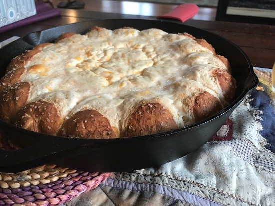 pull apart pretzel skillet